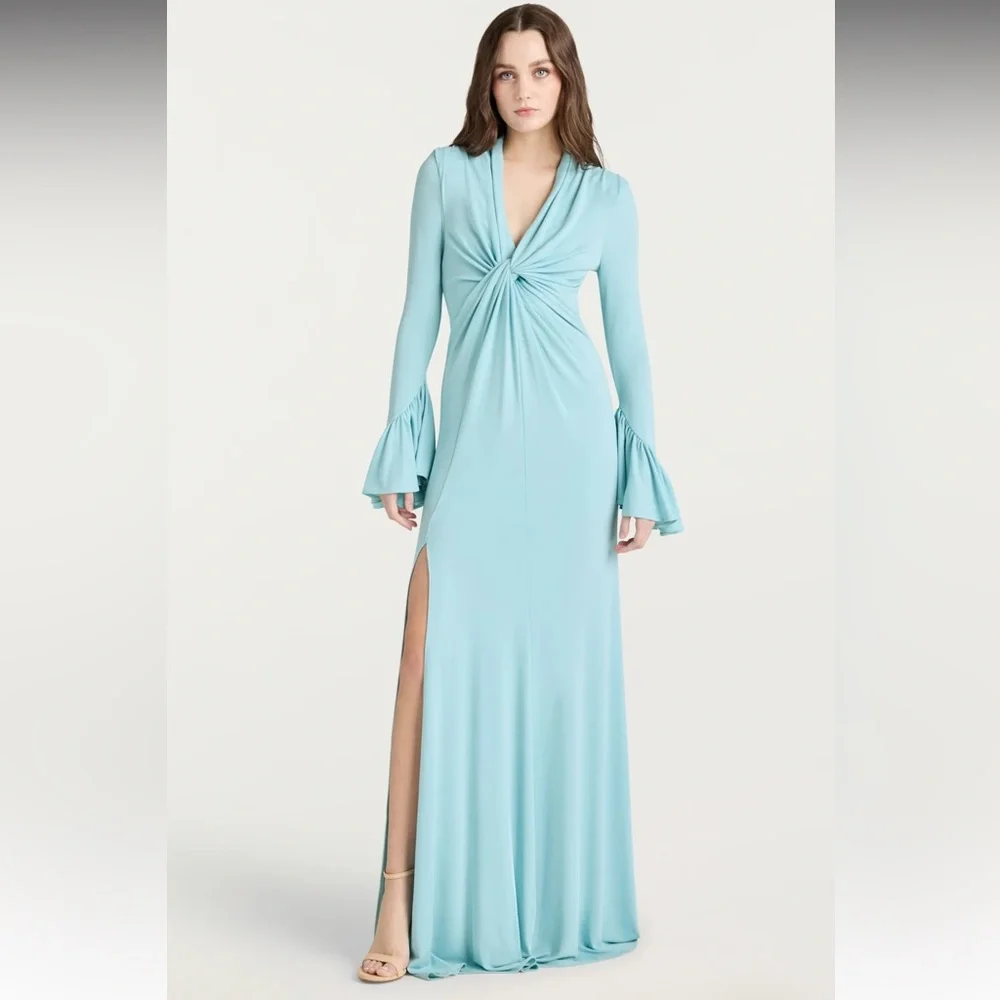 cinq a sept Evelyn Gown - Picture 6 of 9